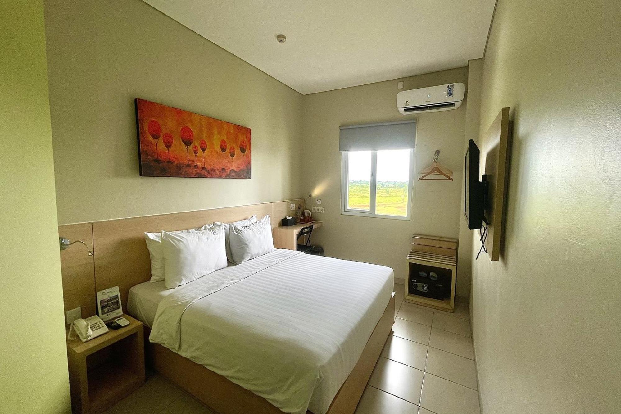 Lemo Hotel Serpong Tangerang Exterior foto